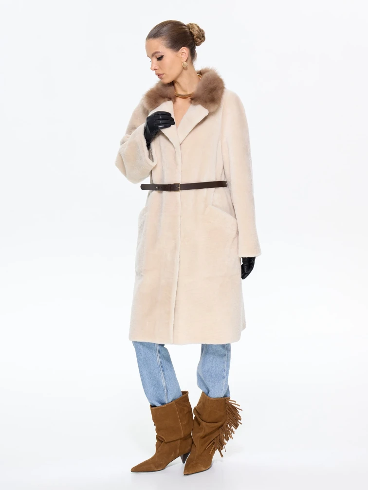 Женская дубленка свободного кроя с куницей 2070, бежевая, размер 48, артикул 65220-4