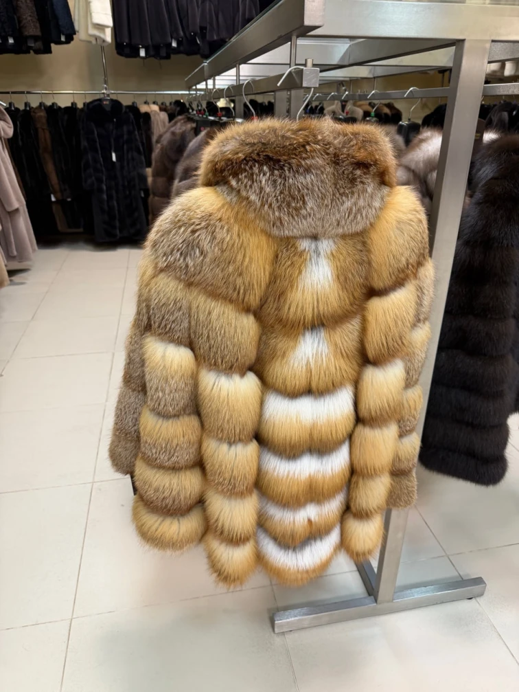 Женская короткая шуба из меха лисы М1010-340, рыжая, размер 48, артикул 65310-1