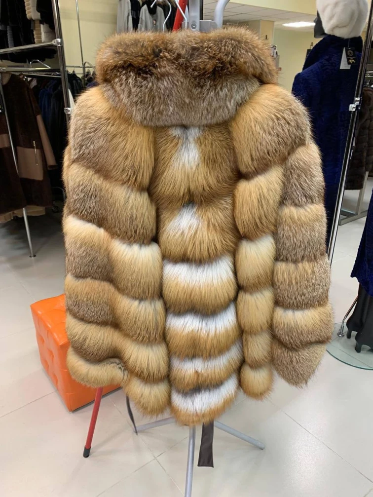 Женская короткая шуба из меха лисы М1010 - 340, рыжая, размер 48, артикул 65310-1