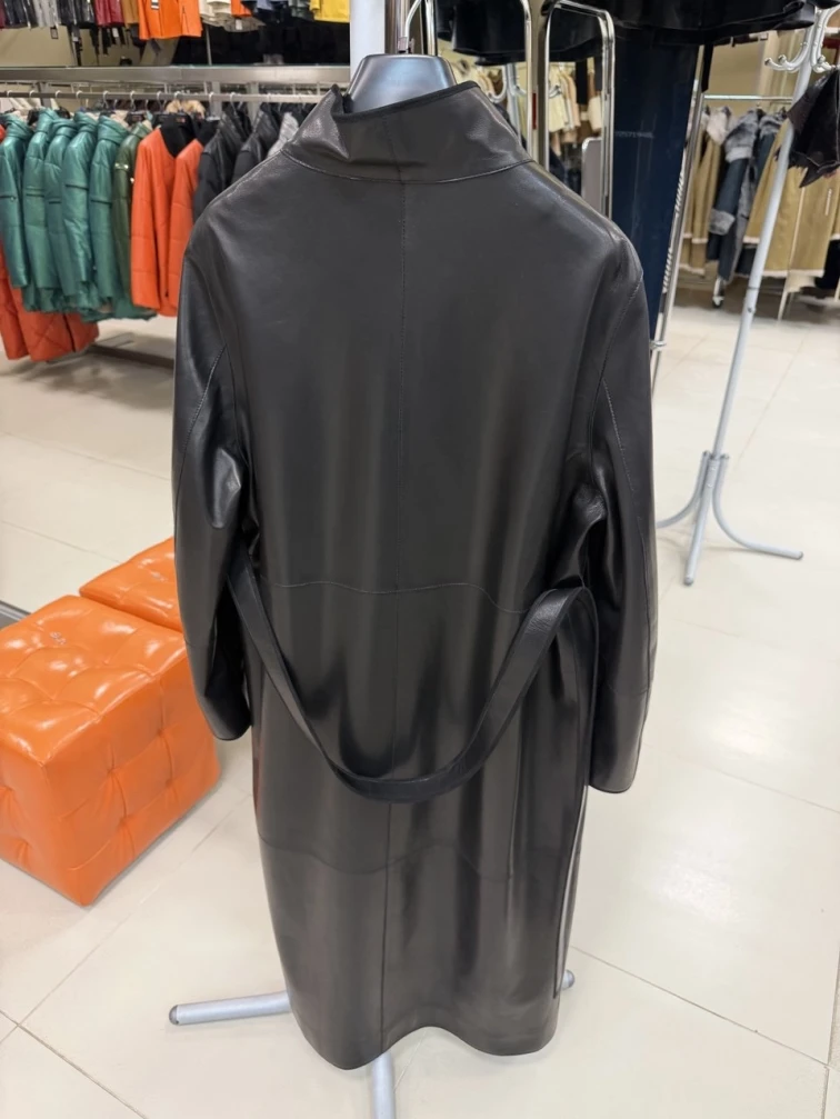 Женский кожаный плащ 3099, черный, размер 48, артикул 92120-1