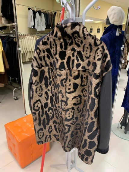 Комбинированная женская дубленка 2076, черная, размер 46, артикул 65260-1