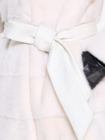 Поперечная женская норковая шуба BRASCHI LE88, белая, размер 42, артикул 34340-3