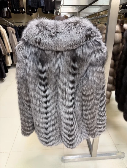 Женская короткая шуба из меха лиса Л1010-21, серебристо-чёрная, размер 46, артикул 65320-1