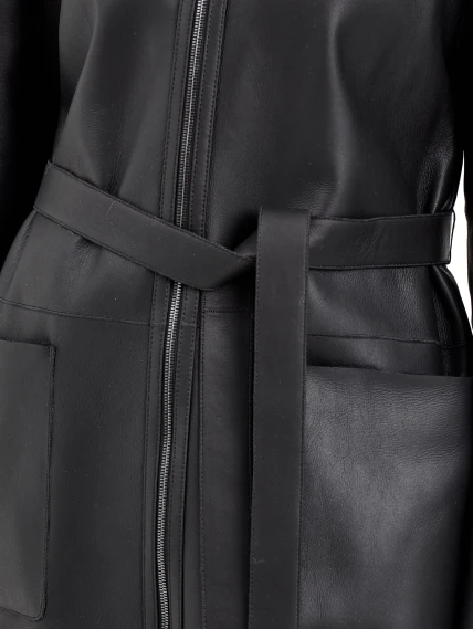 Длинная женская дубленка с капюшоном 2071, черная, размер 50, артикул 65060-6