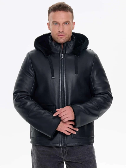 Короткая мужская дубленка с капюшоном премиум класса 441, черная, размер 50, артикул 41230-0