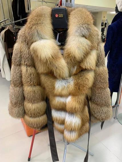 Женская короткая шуба из меха лисы М1010 - 340, рыжая, размер 48, артикул 65310-0