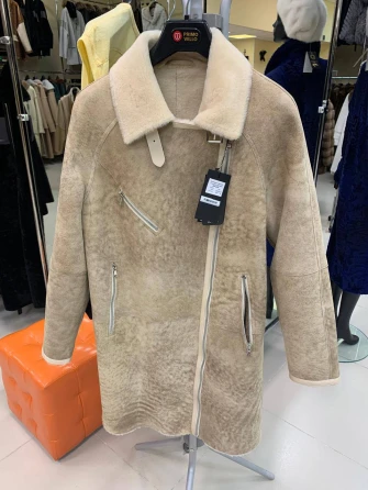 Бежевая женская дубленка косуха 2069-0